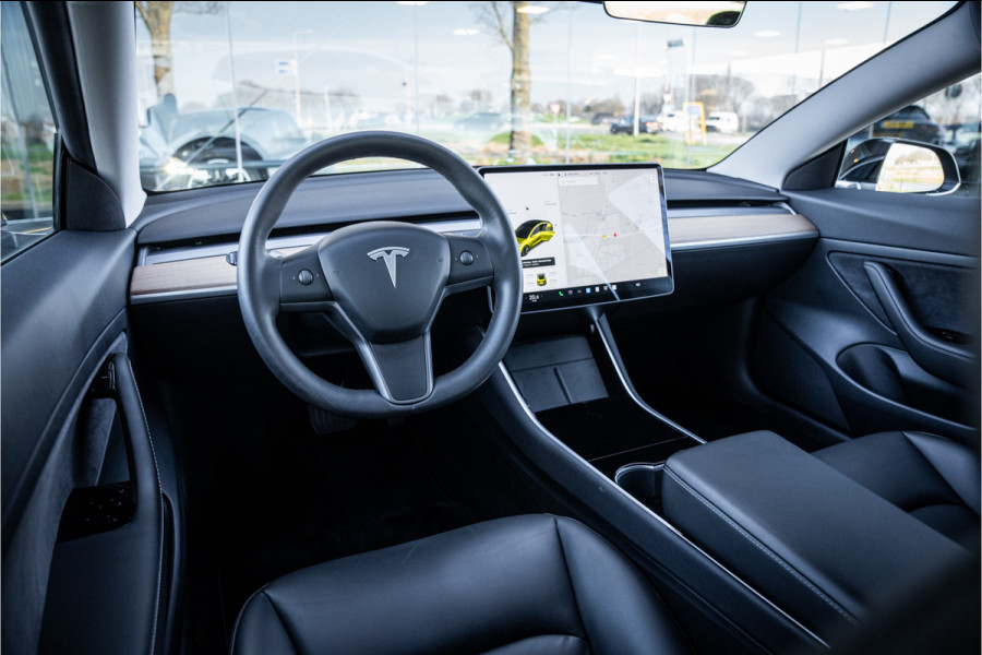 Tesla Model 3 Standard RWD Plus 60 kWh ** Autopilot ** Trekhaak