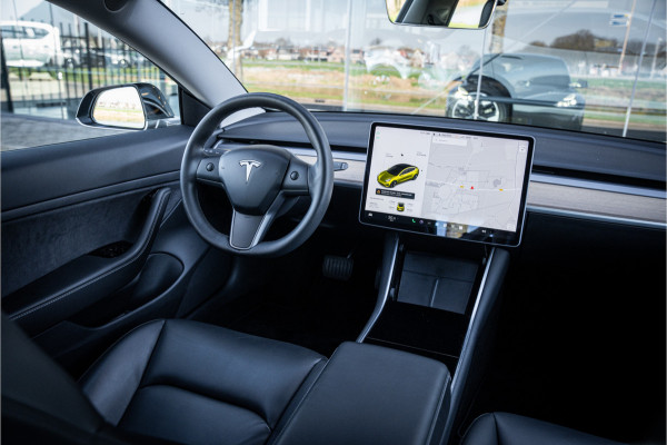 Tesla Model 3 Standard RWD Plus 60 kWh ** Autopilot ** Trekhaak
