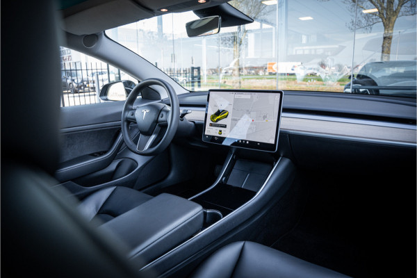 Tesla Model 3 Standard RWD Plus 60 kWh ** Autopilot ** Trekhaak