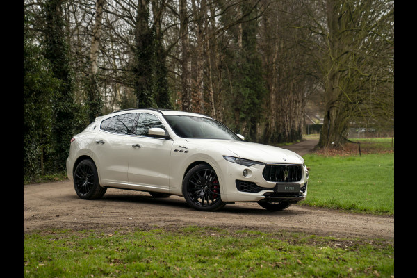 Maserati Levante 3.0 V6 Modena S AWD | Pano-dak | Harman/Kardon | Luchtvering | Carbon interieur