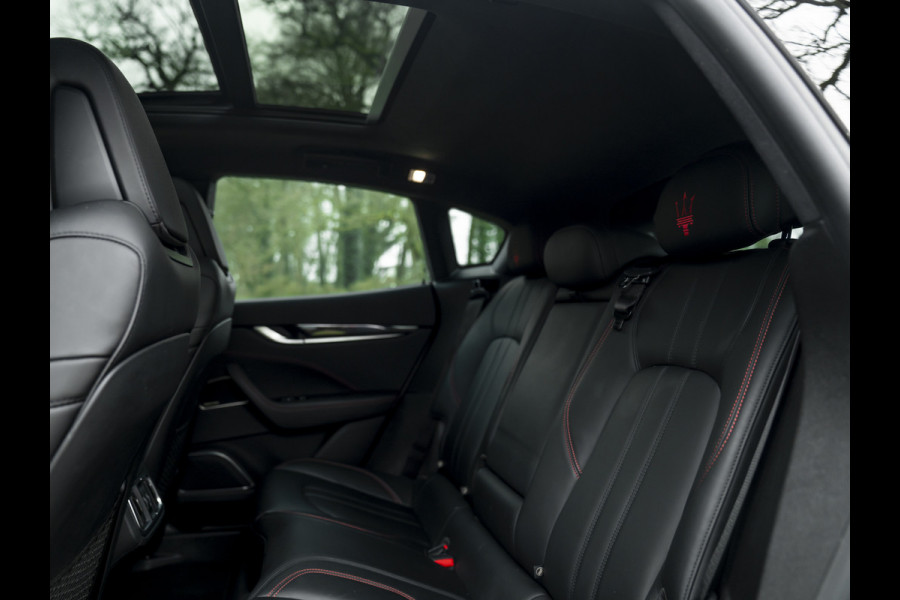 Maserati Levante 3.0 V6 Modena S AWD | Pano-dak | Harman/Kardon | Luchtvering | Carbon interieur