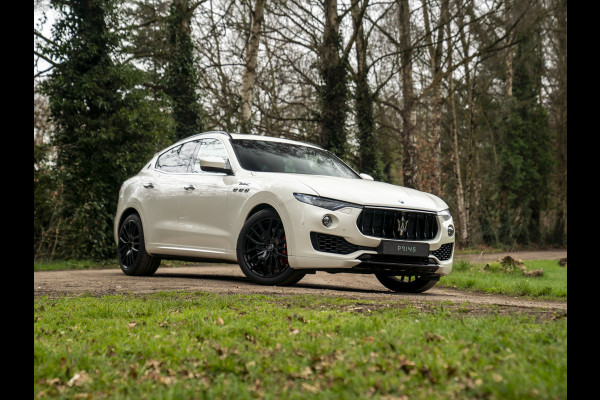 Maserati Levante 3.0 V6 Modena S AWD | Pano-dak | Harman/Kardon | Luchtvering | Carbon interieur