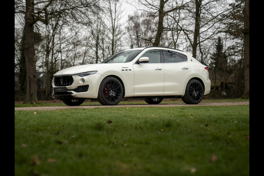 Maserati Levante 3.0 V6 Modena S AWD | Pano-dak | Harman/Kardon | Luchtvering | Carbon interieur