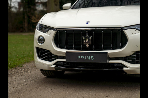 Maserati Levante 3.0 V6 Modena S AWD | Pano-dak | Harman/Kardon | Luchtvering | Carbon interieur