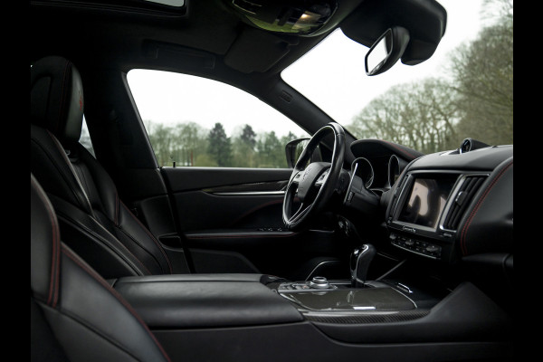 Maserati Levante 3.0 V6 Modena S AWD | Pano-dak | Harman/Kardon | Luchtvering | Carbon interieur