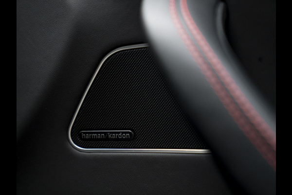 Maserati Levante 3.0 V6 Modena S AWD | Pano-dak | Harman/Kardon | Luchtvering | Carbon interieur