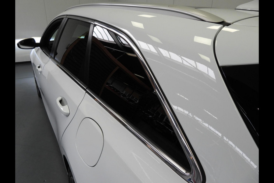 Kia Ceed Sportswagon 1.6 GDI PHEV ExecutiveLine LEER/SCHUIFDAK/TREKH./17"LMV!