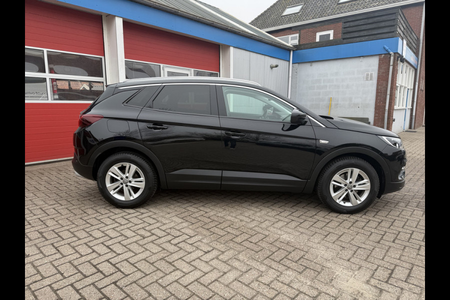 Opel Grandland X 1.2 Turbo 131 PK | Business Executive | 45.000km! |