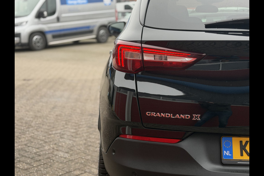 Opel Grandland X 1.2 Turbo 131 PK | Business Executive | 45.000km! |