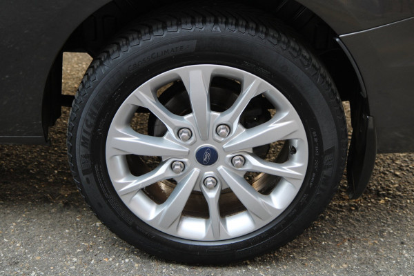 Ford Transit Custom 290 2.0 TDCI L2H1 Limited DC Automaat / 5 PRS / Camera / Trekhaak / Dubbel cabine