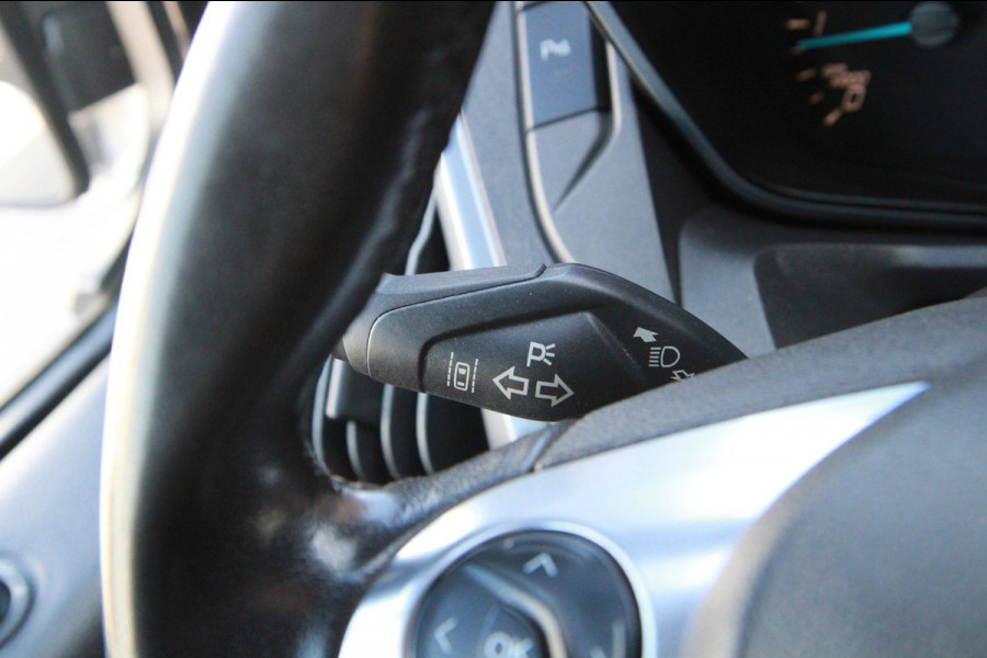 Ford Transit Custom 290 2.0 TDCI L2H1 Limited DC Automaat / 5 PRS / Camera / Trekhaak / Dubbel cabine