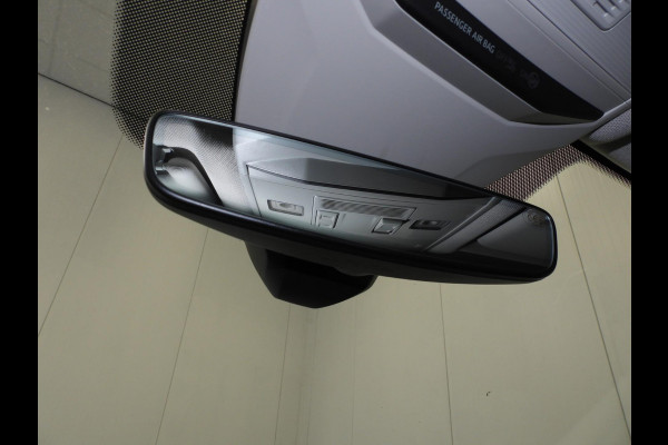 Volkswagen T-Roc 1.5 TSI Sport NAVI/CAMERA/VIRTUAL/LED/TREKH./17"LMV!