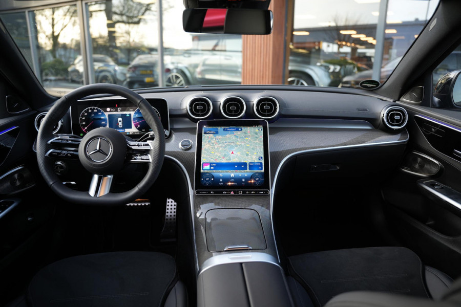 Mercedes-Benz C-Klasse 180 Business Solution AMG Burmester Stuurverw. Adapt. Cruise LED Leer Alcantara AMG