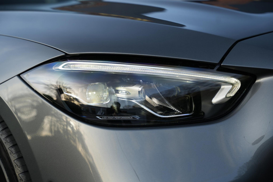 Mercedes-Benz C-Klasse 180 Business Solution AMG Burmester Stuurverw. Adapt. Cruise LED Leer Alcantara AMG