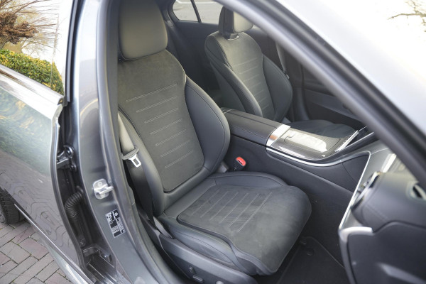 Mercedes-Benz C-Klasse 180 Business Solution AMG Burmester Stuurverw. Adapt. Cruise LED Leer Alcantara AMG
