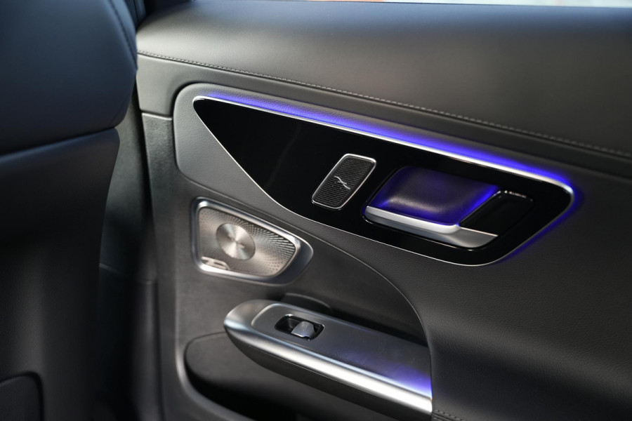 Mercedes-Benz C-Klasse 180 Business Solution AMG Burmester Stuurverw. Adapt. Cruise LED Leer Alcantara AMG