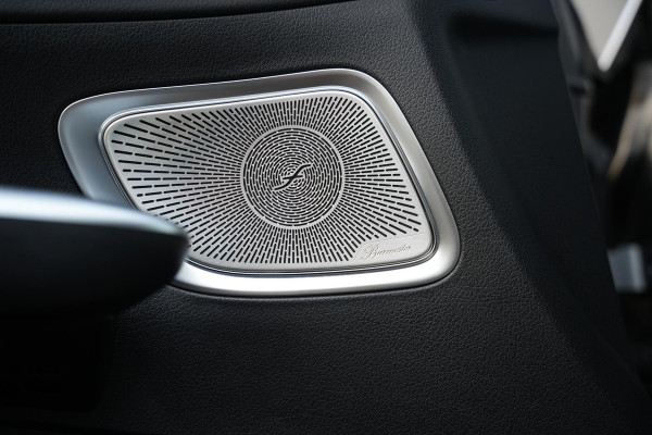 Mercedes-Benz C-Klasse 180 Business Solution AMG Burmester Stuurverw. Adapt. Cruise LED Leer Alcantara AMG