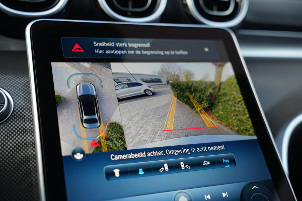 Mercedes-Benz C-Klasse 180 Business Solution AMG Burmester Stuurverw. Adapt. Cruise LED Leer Alcantara AMG