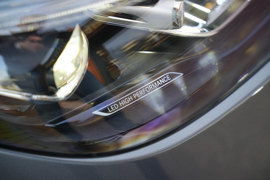 Mercedes-Benz C-Klasse 180 Business Solution AMG Burmester Stuurverw. Adapt. Cruise LED Leer Alcantara AMG