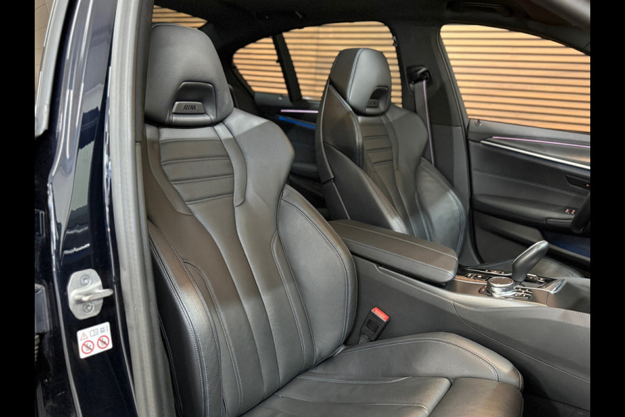 BMW 5 Serie 530e xDrive M-Sport Pro Pakket | Pano | M-Kuipstoelen | H/K Sound | Shadow-Line | HuD | CarbonSchwarz | ParkeerPakket+