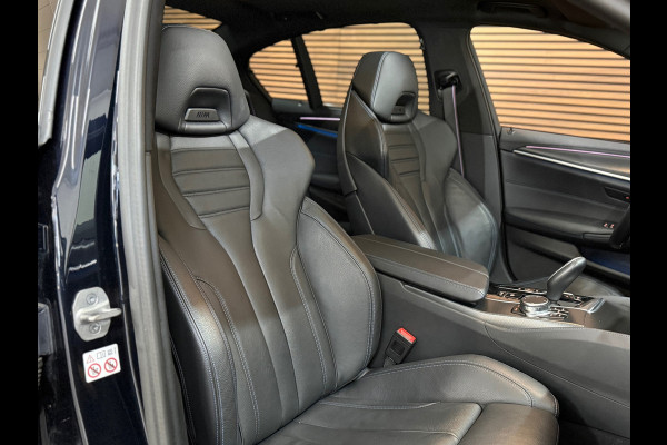 BMW 5 Serie 530e xDrive M-Sport Pro Pakket | Pano | M-Kuipstoelen | H/K Sound | Shadow-Line | HuD | CarbonSchwarz | ParkeerPakket+