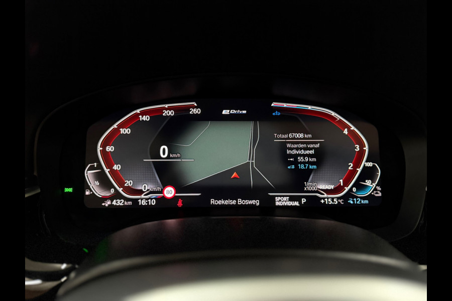 BMW 5 Serie 530e xDrive M-Sport Pro Pakket | Pano | M-Kuipstoelen | H/K Sound | Shadow-Line | HuD | CarbonSchwarz | ParkeerPakket+