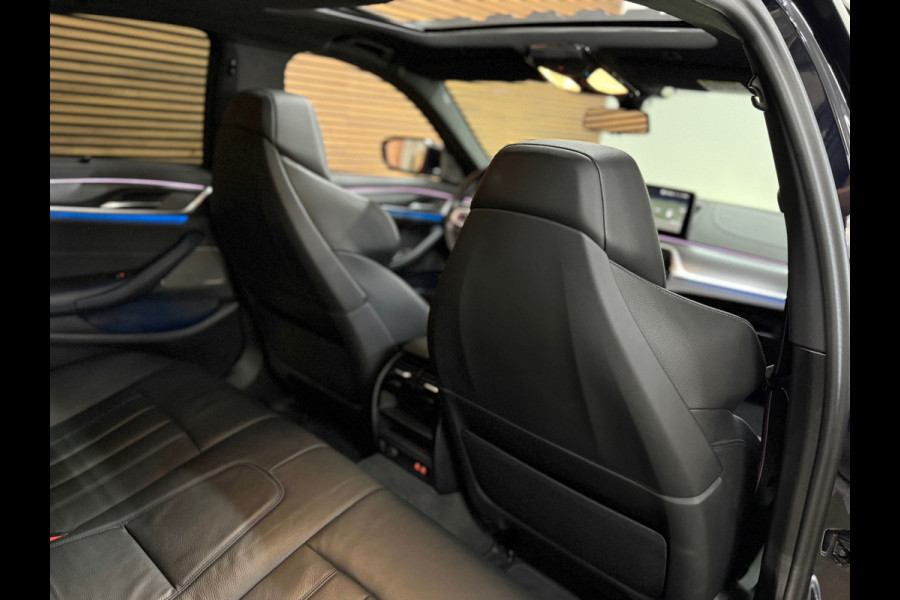 BMW 5 Serie 530e xDrive M-Sport Pro Pakket | Pano | M-Kuipstoelen | H/K Sound | Shadow-Line | HuD | CarbonSchwarz | ParkeerPakket+