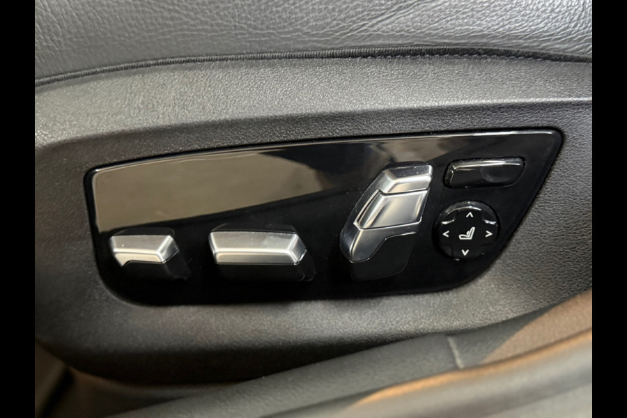 BMW 5 Serie 530e xDrive M-Sport Pro Pakket | Pano | M-Kuipstoelen | H/K Sound | Shadow-Line | HuD | CarbonSchwarz | ParkeerPakket+