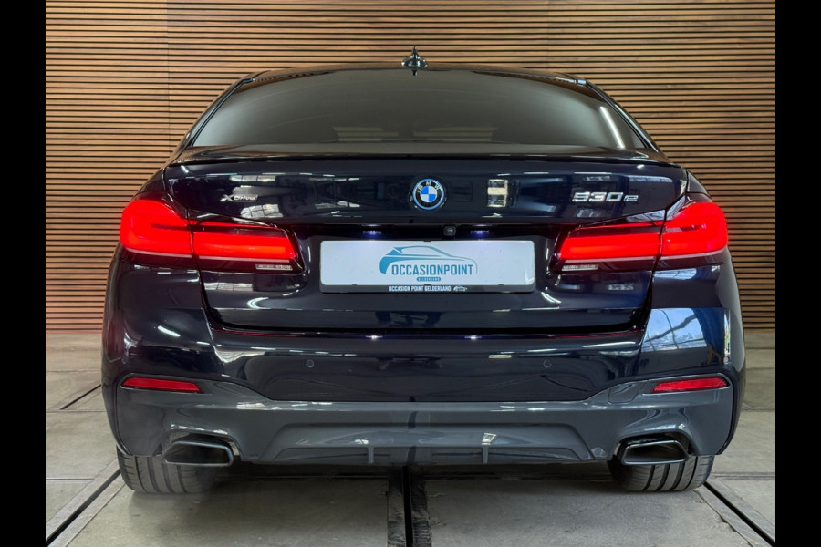 BMW 5 Serie 530e xDrive M-Sport Pro Pakket | Pano | M-Kuipstoelen | H/K Sound | Shadow-Line | HuD | CarbonSchwarz | ParkeerPakket+