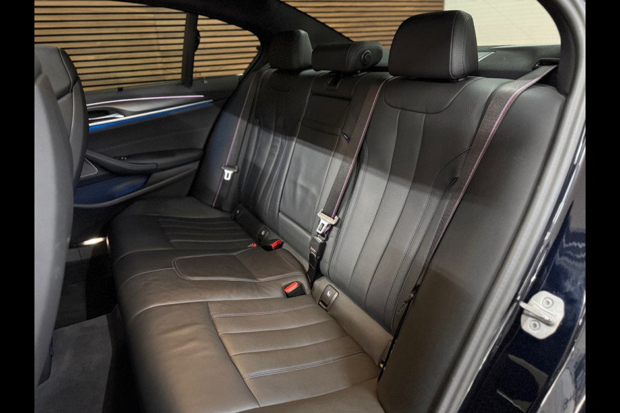 BMW 5 Serie 530e xDrive M-Sport Pro Pakket | Pano | M-Kuipstoelen | H/K Sound | Shadow-Line | HuD | CarbonSchwarz | ParkeerPakket+