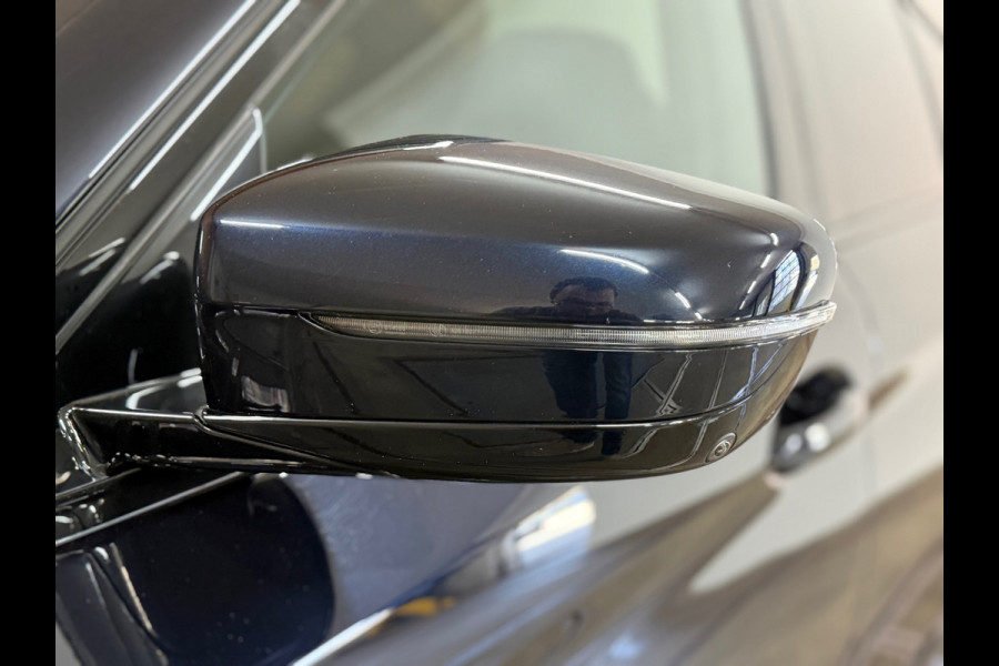 BMW 5 Serie 530e xDrive M-Sport Pro Pakket | Pano | M-Kuipstoelen | H/K Sound | Shadow-Line | HuD | CarbonSchwarz | ParkeerPakket+