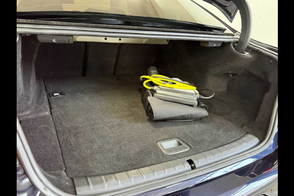 BMW 5 Serie 530e xDrive M-Sport Pro Pakket | Pano | M-Kuipstoelen | H/K Sound | Shadow-Line | HuD | CarbonSchwarz | ParkeerPakket+