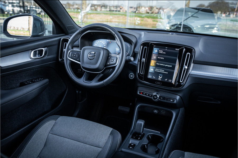 Volvo XC40 1.5 T4 Recharge Inscription Expression ** Trekhaak ** Climate-line ** Carplay ** Camera