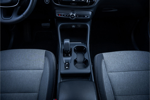 Volvo XC40 1.5 T4 Recharge Inscription Expression ** Trekhaak ** Climate-line ** Carplay ** Camera