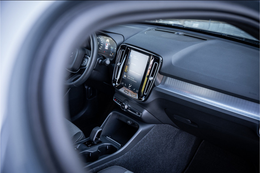 Volvo XC40 1.5 T4 Recharge Inscription Expression ** Trekhaak ** Climate-line ** Carplay ** Camera