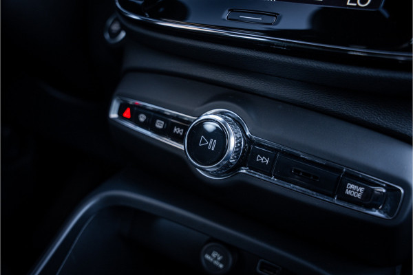 Volvo XC40 1.5 T4 Recharge Inscription Expression ** Trekhaak ** Climate-line ** Carplay ** Camera