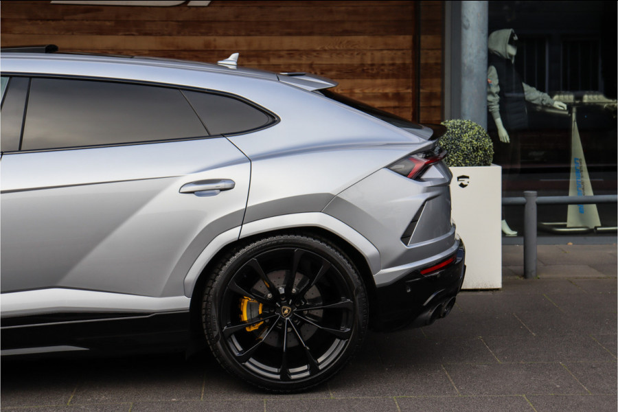 Lamborghini Urus 4.0 V8 **Carbon/Alcantara/Ceramic/B&O 3D/Gele stiksels**