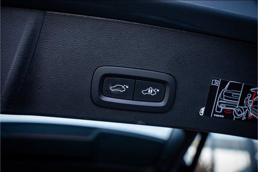 Volvo XC40 1.5 T4 Recharge Inscription Expression ** Trekhaak ** Climate-line ** Carplay ** Camera