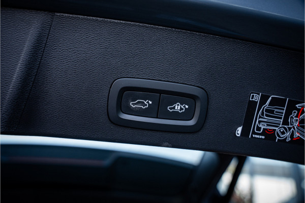 Volvo XC40 1.5 T4 Recharge Inscription Expression ** Trekhaak ** Climate-line ** Carplay ** Camera