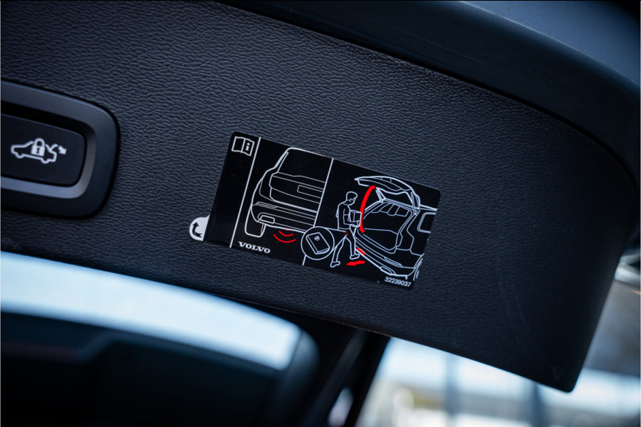 Volvo XC40 1.5 T4 Recharge Inscription Expression ** Trekhaak ** Climate-line ** Carplay ** Camera