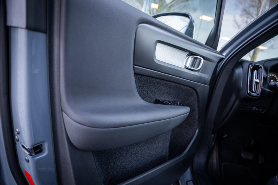 Volvo XC40 1.5 T4 Recharge Inscription Expression ** Trekhaak ** Climate-line ** Carplay ** Camera
