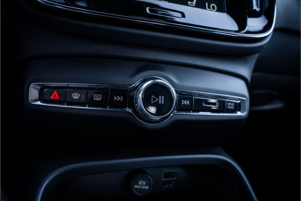 Volvo XC40 1.5 T4 Recharge Inscription Expression ** Trekhaak ** Climate-line ** Carplay ** Camera