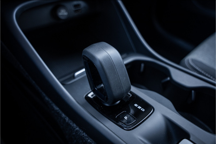 Volvo XC40 1.5 T4 Recharge Inscription Expression ** Trekhaak ** Climate-line ** Carplay ** Camera