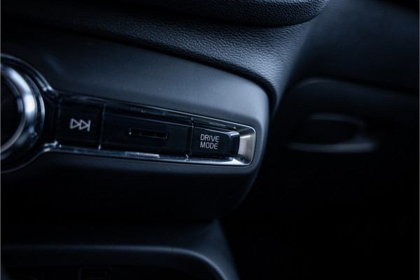 Volvo XC40 1.5 T4 Recharge Inscription Expression ** Trekhaak ** Climate-line ** Carplay ** Camera