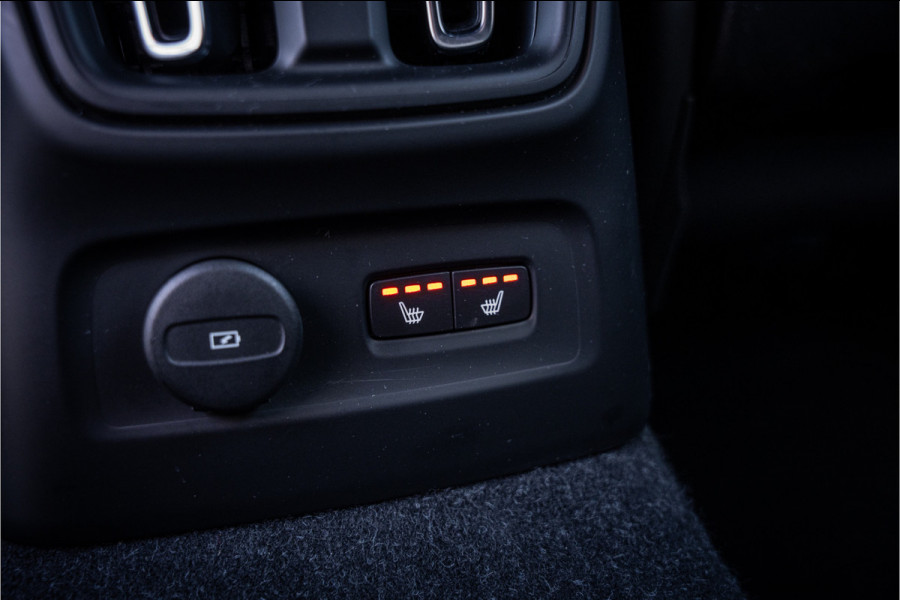 Volvo XC40 1.5 T4 Recharge Inscription Expression ** Trekhaak ** Climate-line ** Carplay ** Camera
