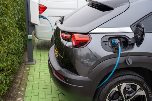 Mazda MX-30 E-SkyActiv R-EV 170 Makoto|Prijs rijklaar incl 12 mnd garantie|HUD Memory Stoelen+Verwarming