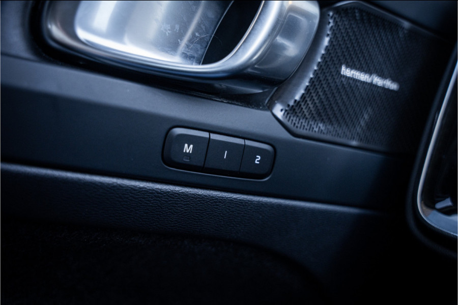 Volvo XC40 T5 Plug-in hybrid Plus Bright ** Leder ** Camera ** Harman/Kardon ** 20inch **  Memory Seats