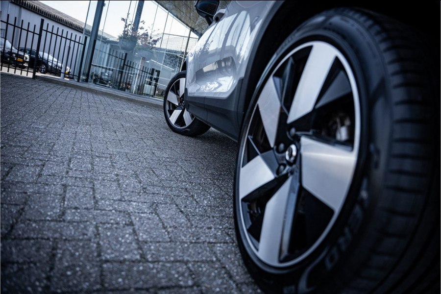 Volvo XC40 T5 Plug-in hybrid Plus Bright ** Leder ** Camera ** Harman/Kardon ** 20inch **  Memory Seats