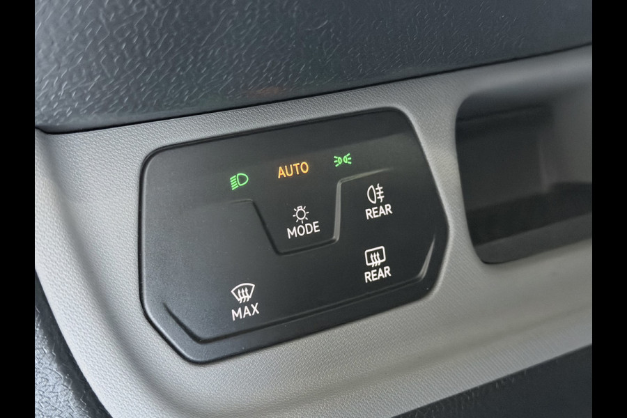 Volkswagen ID. Buzz Cargo 77 kWh / Camera / Elektr deur Trekhaak