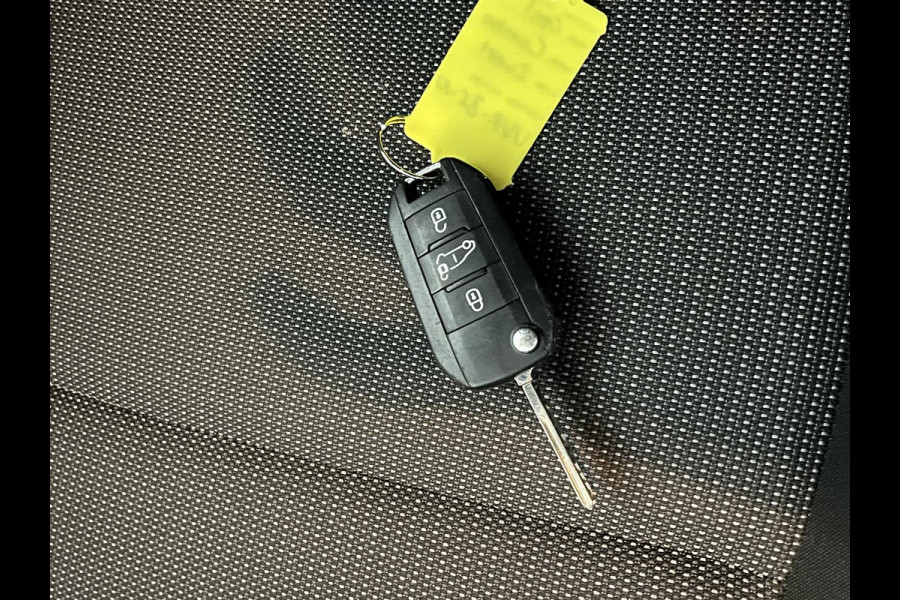 Opel Combo 1.5D L1H1 Edition Airco App-connect Parkeersensoren Trekhaak